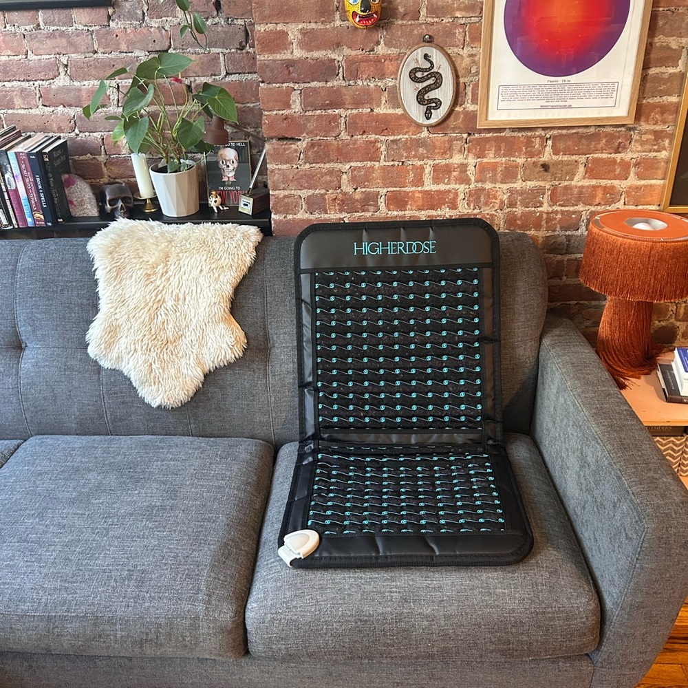[SOLD/UNAVAILABLE] HigherDOSE Infrared PEMF Go Mat w/Mat Cover